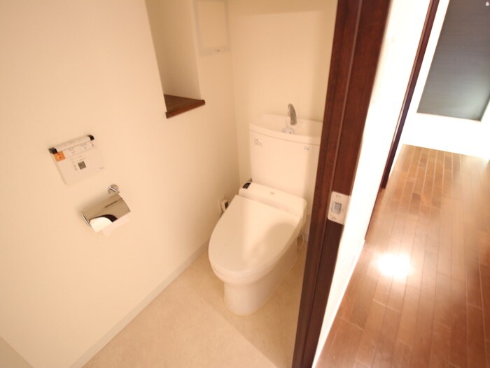 物件内観写真14　(トイレ)