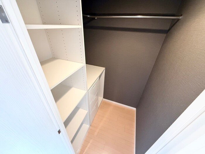 物件内観写真16　(収納)