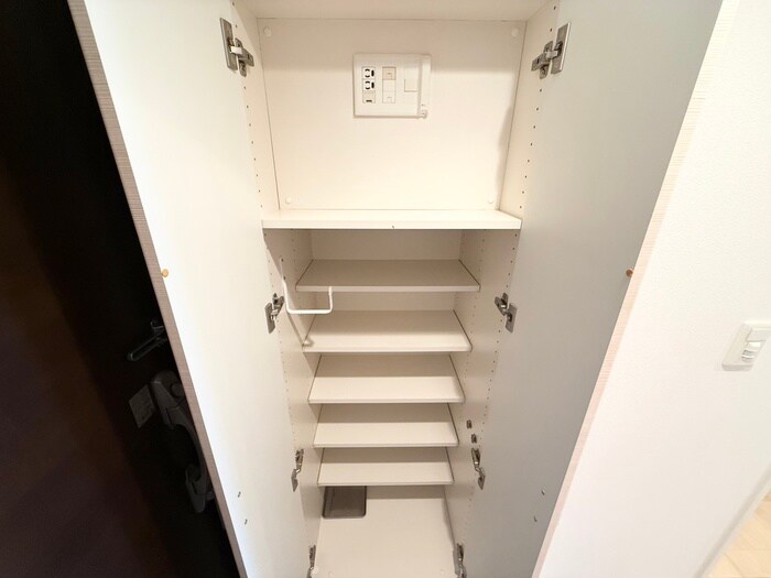 物件内観写真20　(靴箱)