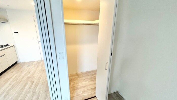 物件内観写真13　(収納)