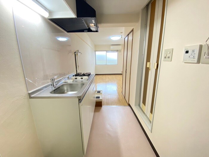 物件内観写真18　(廊下)