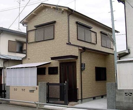 日野町　岡本貸家外観写真