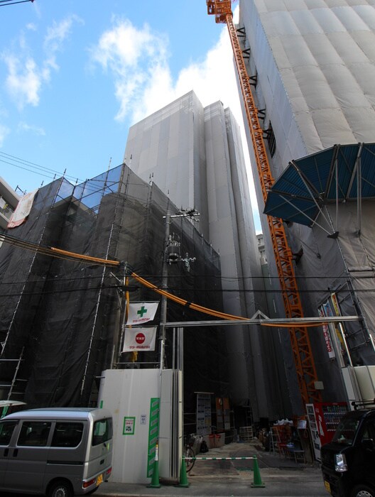 物件外観写真1　(建築中)