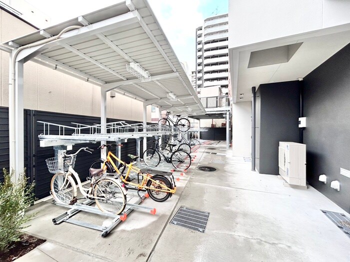 物件外観写真6　(駐輪場)