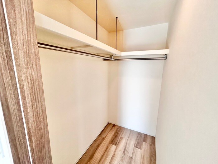 物件内観写真13　(収納)