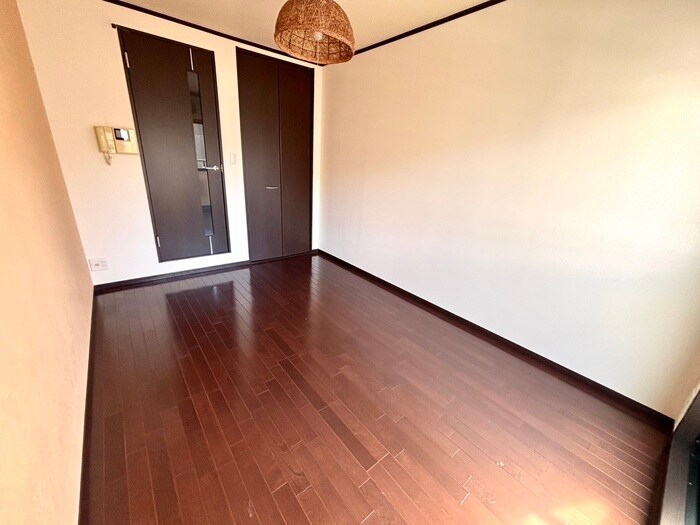 物件内観写真10　(居室)