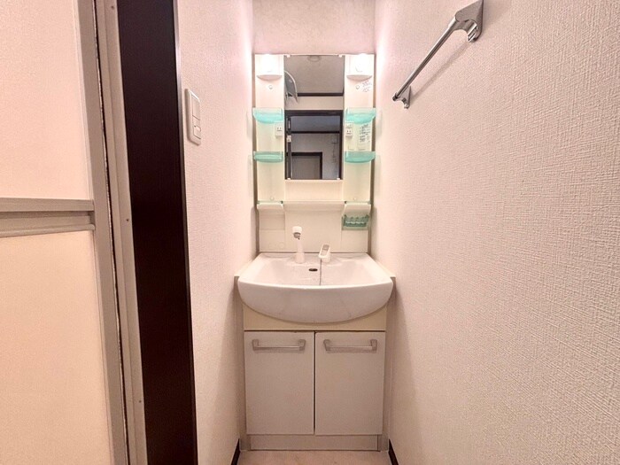 物件内観写真10　(洗面)