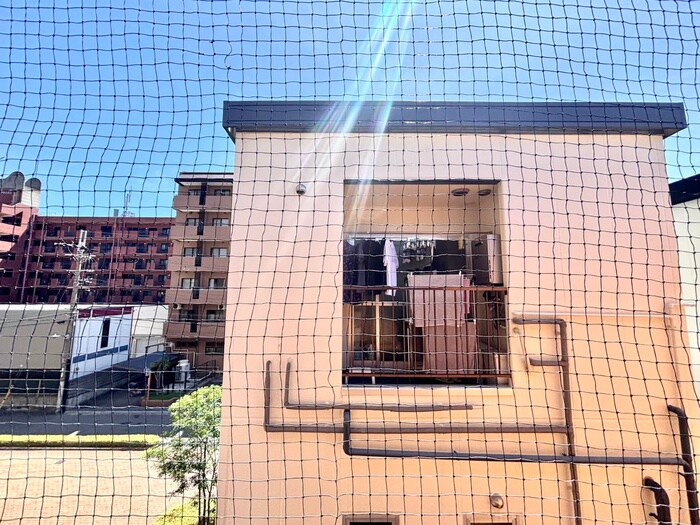 物件内観写真12　(室内からの展望)