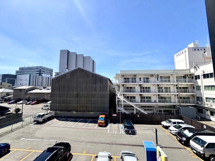 物件内観写真13　(室内からの展望)