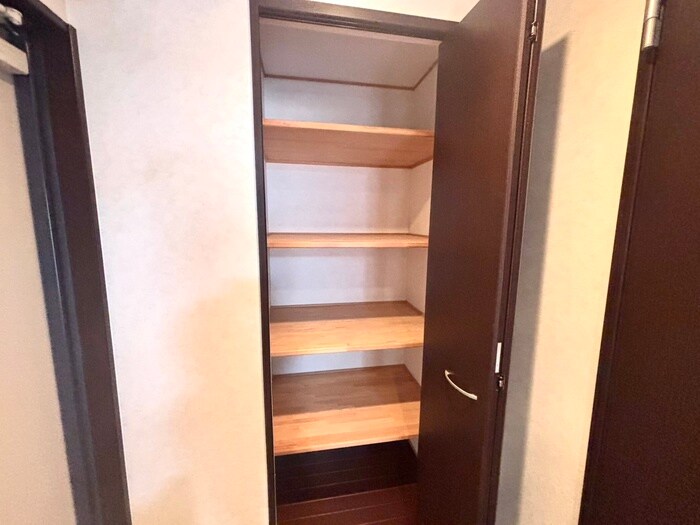 物件内観写真15　(収納)