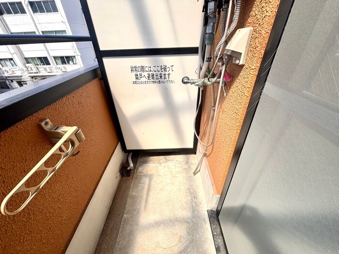 物件内観写真18　(洗濯機置場)