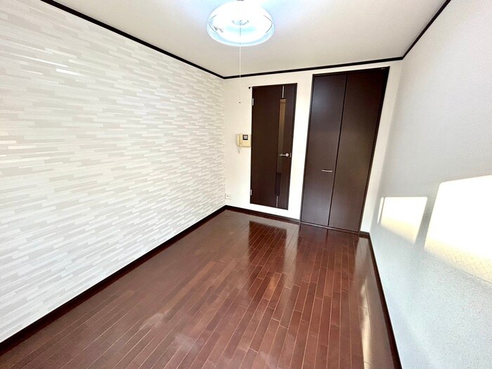 物件内観写真21　(居室)