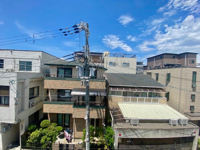 物件内観写真15　(室内からの展望)