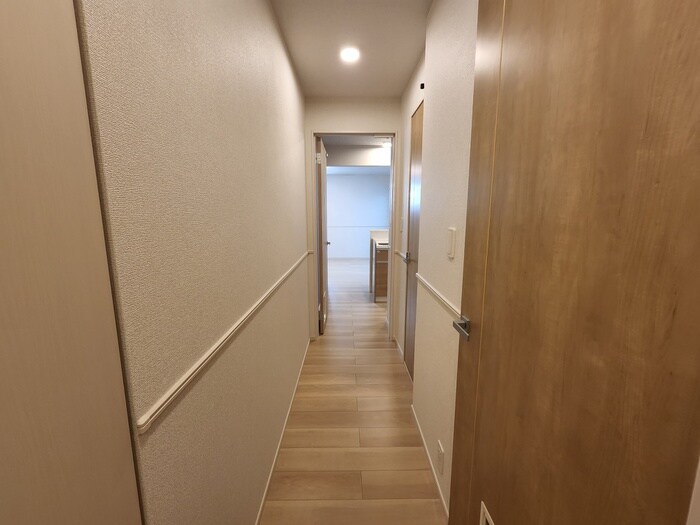 物件内観写真19　(廊下)