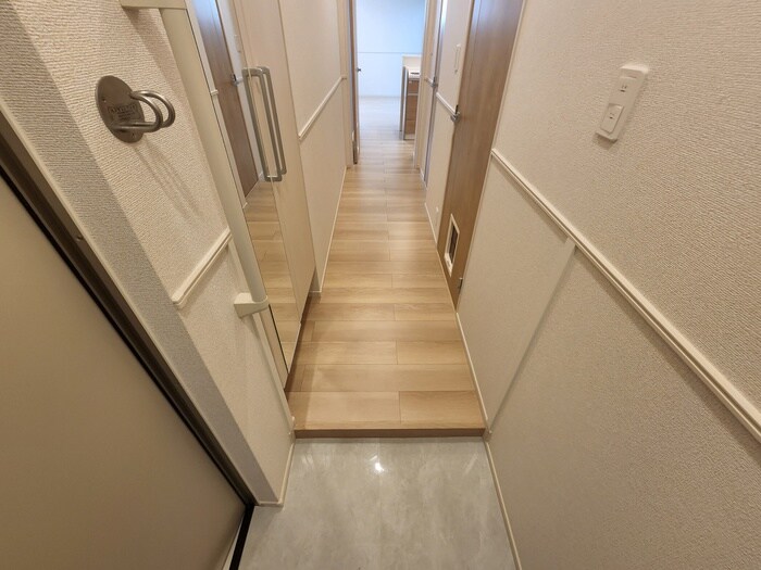 物件内観写真20　(玄関)