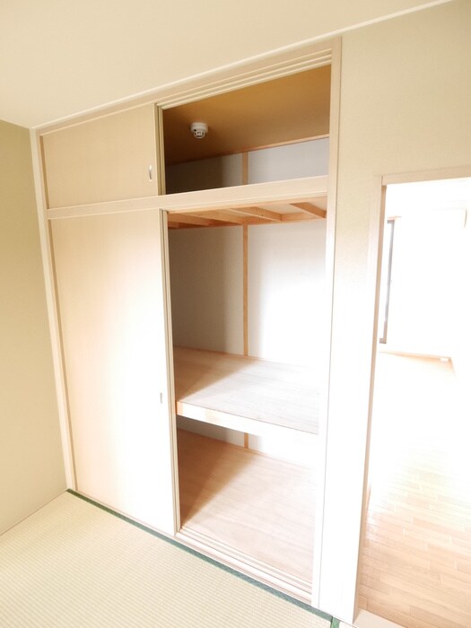 物件内観写真16　(収納)