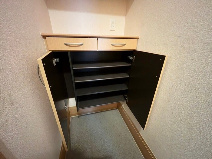 物件内観写真16　(靴箱)