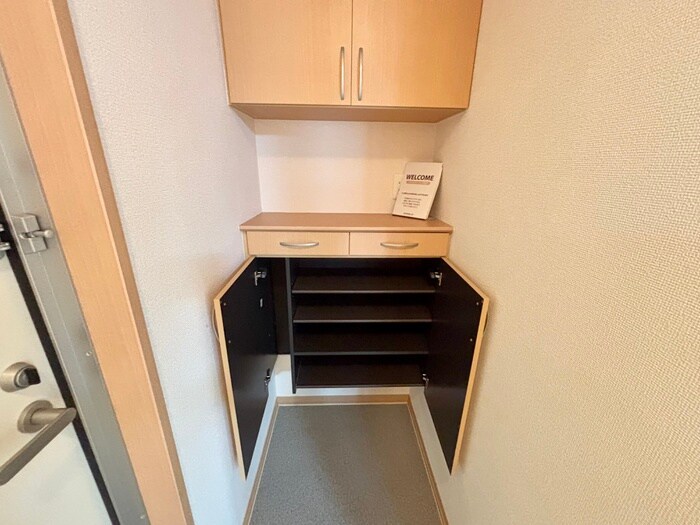 物件内観写真17　(靴箱)