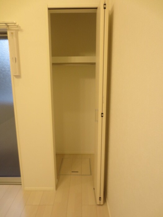 物件内観写真17　(収納)