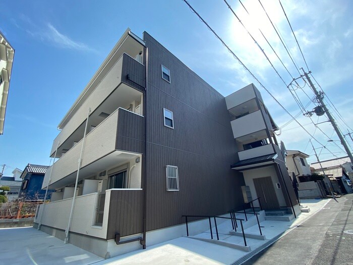 物件外観写真1　(外観写真)