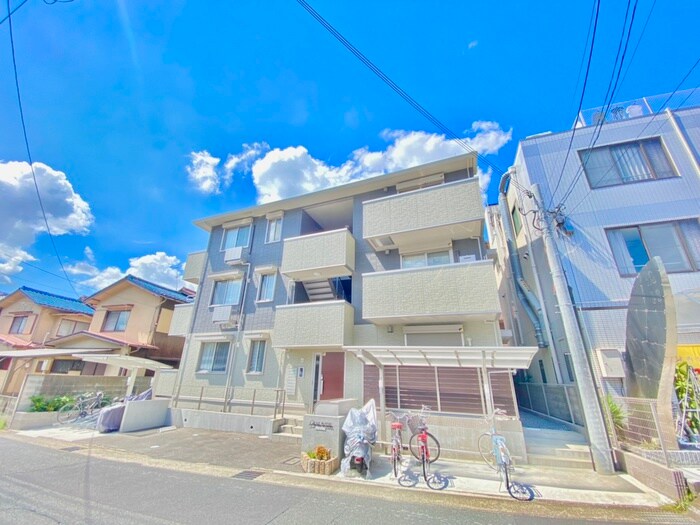 物件外観写真1　(外観写真)