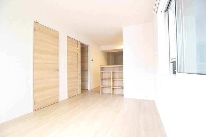 物件内観写真8　(居室)