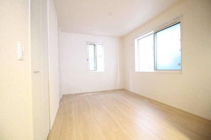 物件内観写真9　(居室)