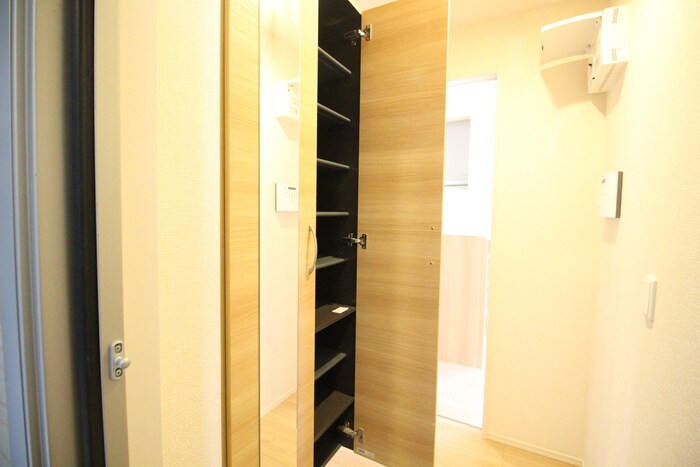 物件内観写真19　(靴箱)