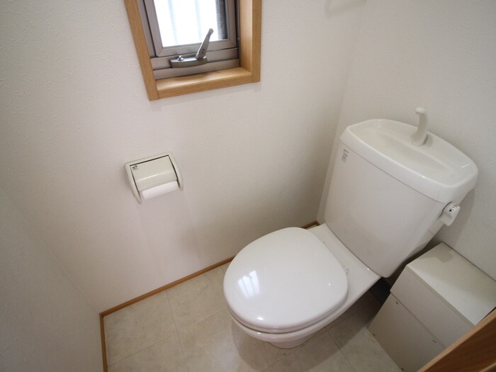 物件内観写真13　(トイレ)