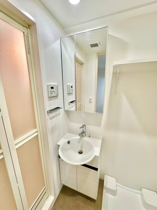 物件内観写真12　(洗面)