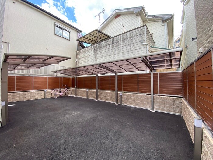 物件外観写真3　(駐輪場)