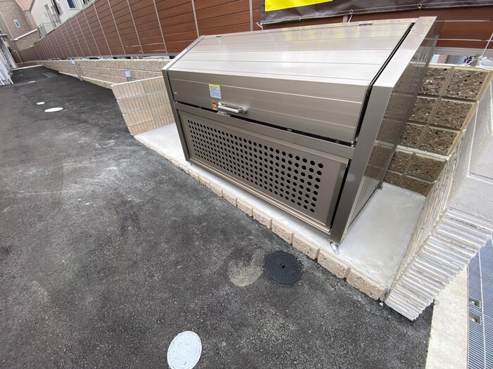 物件外観写真4　(建物設備)