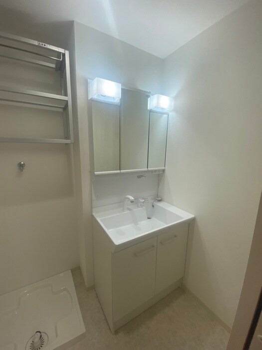 物件内観写真12　(洗面)