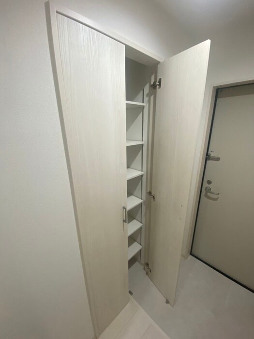 物件内観写真17　(靴箱)