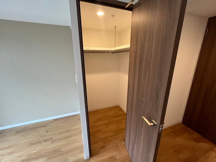 物件内観写真11　(収納)