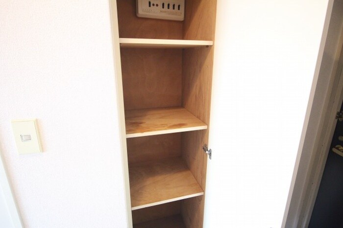 物件内観写真8　(靴箱)