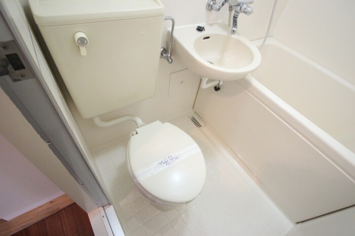 物件内観写真11　(トイレ)