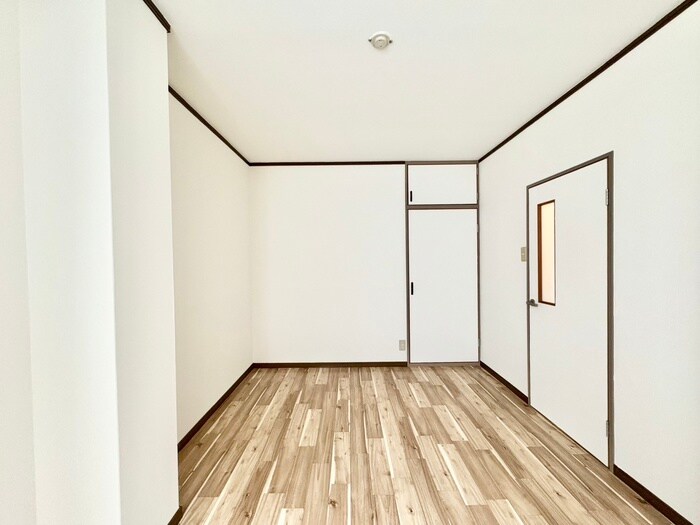 物件内観写真11　(居室)