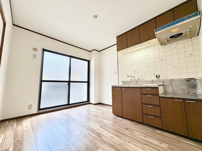 物件内観写真13　(居室)