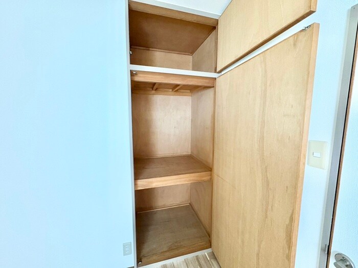 物件内観写真16　(収納)