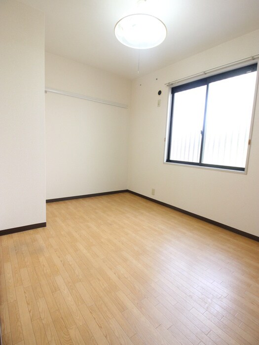 物件内観写真15　(居室)