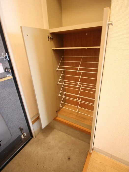 物件内観写真18　(靴箱)
