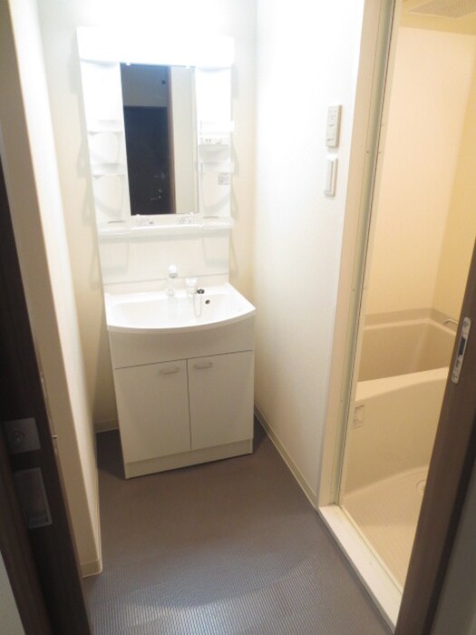 物件内観写真11　(洗面)