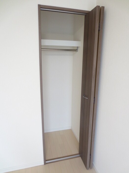 物件内観写真15　(収納)