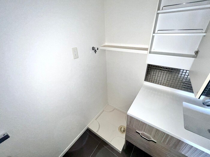 物件内観写真21　(洗濯機置場)