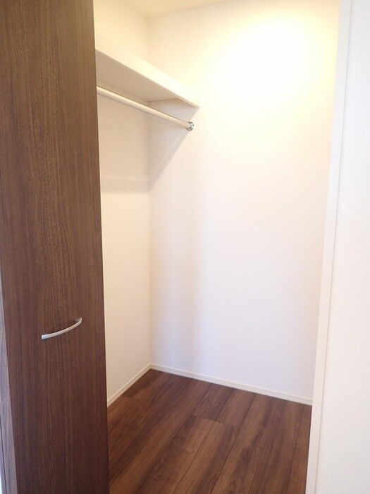 物件内観写真13　(収納)