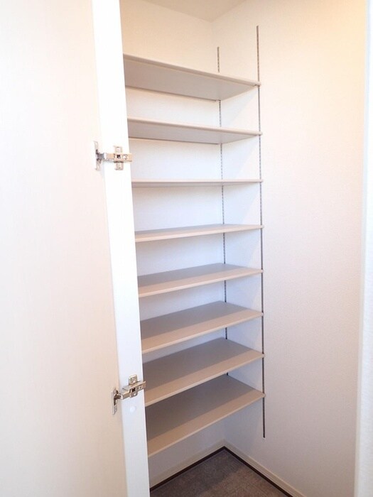 物件内観写真14　(収納)