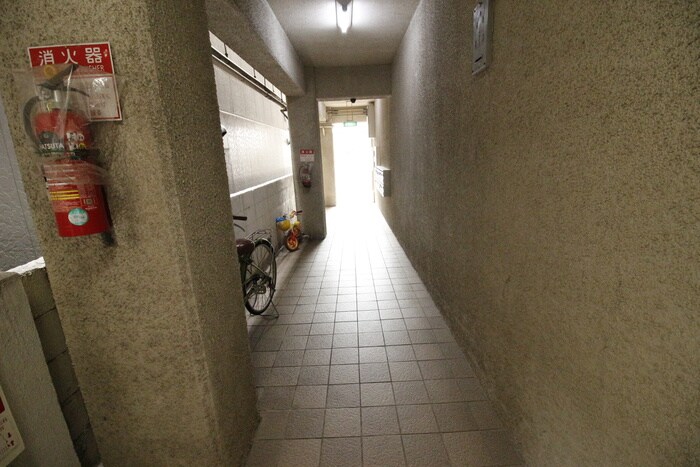 物件外観写真4　(駐輪場)