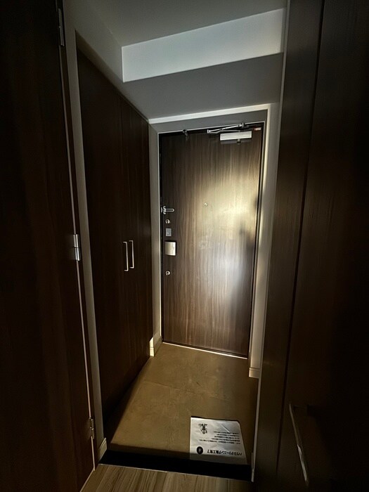 物件内観写真7　(玄関)