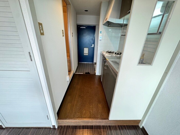 物件内観写真16　(廊下)